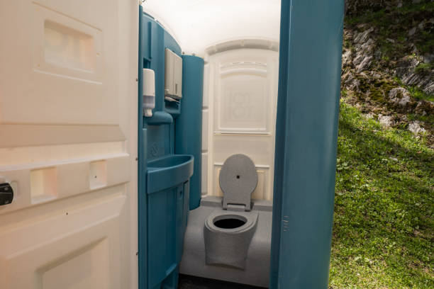 Best Standard Portable Toilet Rental  in Frontenac, MO